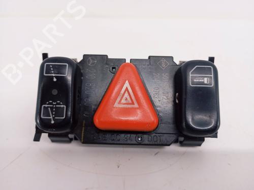 Warnblinkschalter für MERCEDES-BENZ E-CLASS (W210) E 200 (210.035) (136 hp) 33211686