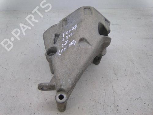 Used Engine mount VW FOX Hatchback (5Z1, 5Z3, 5Z4) 1.4 TDI (70 hp) 19865614