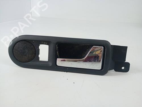 Maneta interior trasera derecha VW PASSAT B5.5 (3B3) 1.9 TDI (101 hp) 32508932