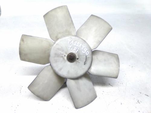Used Radiator fan VW PASSAT B3/B4 (3A2, 35I) 1.8 (90 hp) 19820965