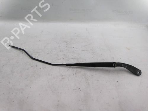 Used Front windshield wiper arm RENAULT MEGANE II Estate (KM0/1_) 1.5 dCi (KM0F, KM0T, KM2B) (82 hp) 19823741