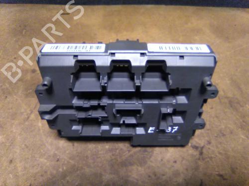 Used Fuse box BMW 1 (E87) 118 d (122 hp) 19857484