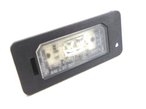 Éclairage de plaque d'immatriculation BMW 5 (F10) 520 d (200 hp) 31256108