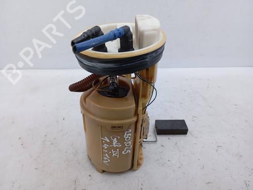 Used Fuel pump VW GOLF IV (1J1) 1.4 16V (75 hp) 30044570