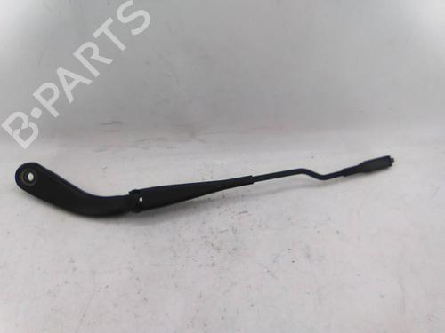 Used Front windshield wiper arm BMW 1 (F20) 118 d (136 hp) 24175890