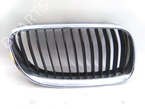 Used Grille BMW 3 Coupe (E92) 330 d (231 hp) 22953214