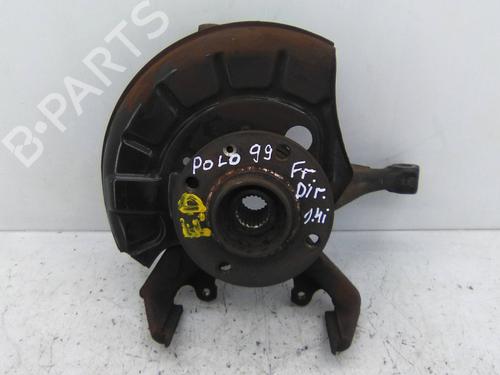 Used Right front steering knuckle VW POLO III CLASSIC (6V2) 60 1.4 (60 hp) 19820115