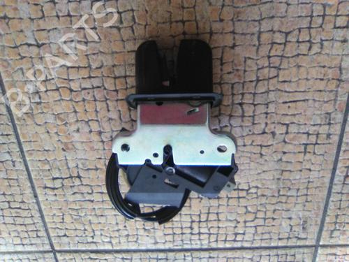 Used Tailgate lock VW PASSAT B6 (3C2) 1.9 TDI (105 hp) 19845991