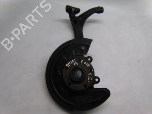 Used Left front steering knuckle VW PASSAT B5.5 (3B3) 1.9 TDI (101 hp) 22935322