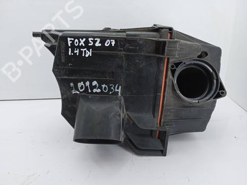 Used Air filter box VW FOX Hatchback (5Z1, 5Z3, 5Z4) 1.4 TDI (70 hp) 19865620