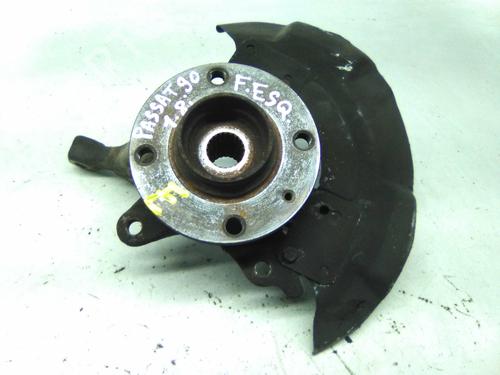 Used Left front steering knuckle VW PASSAT B3/B4 (3A2, 35I) 1.8 (90 hp) 19820979
