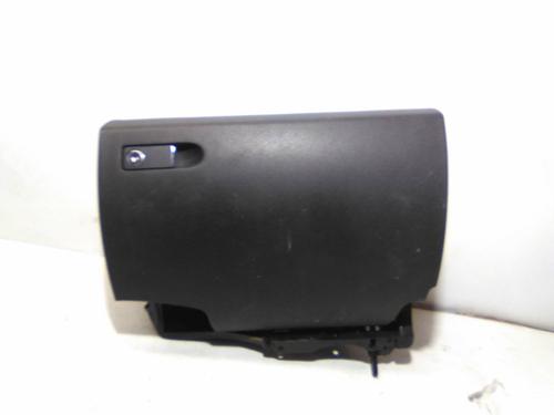Used Glove box MERCEDES-BENZ C-CLASS (W204) C 220 CDI (204.008) (170 hp) 19853643