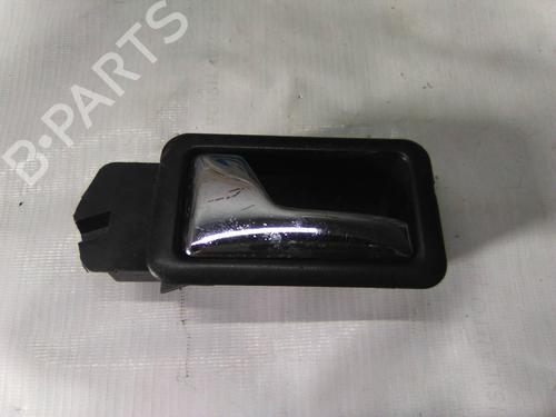 Used Front left interior door handle AUDI 80 B4 Saloon (8C2) 1.6 (71 hp) 19834745