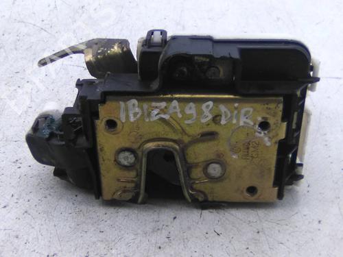 Fechadura frente direita SEAT IBIZA II (6K1) 1.4 i (60 hp) 22961288