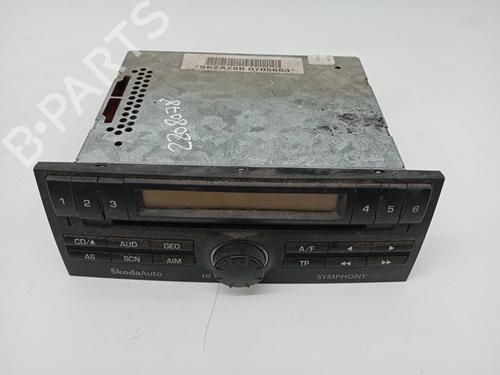 Used Radio SKODA FABIA I Combi (6Y5) 1.2 (54 hp) 31164881