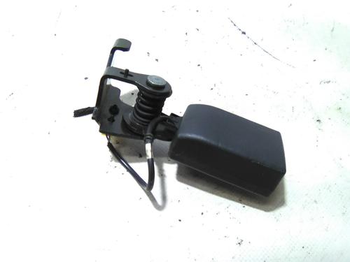 Used Seat buckle MERCEDES-BENZ A-CLASS (W176) A 200 CDI (176.001) (136 hp) 19820343