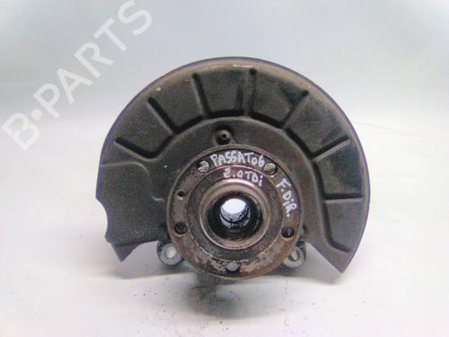 Used Right front steering knuckle VW PASSAT B6 (3C2) 2.0 TDI (120 hp) 19869380