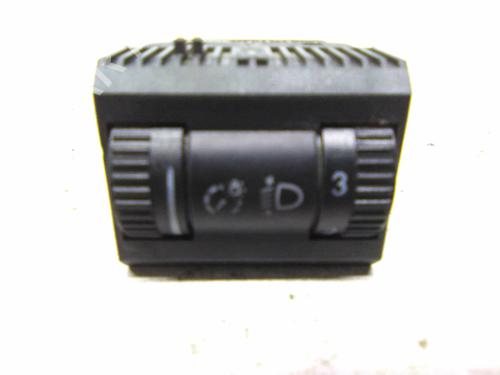 Used Switch VW POLO V (6R1, 6C1) 1.2 TDI (75 hp) 19813787