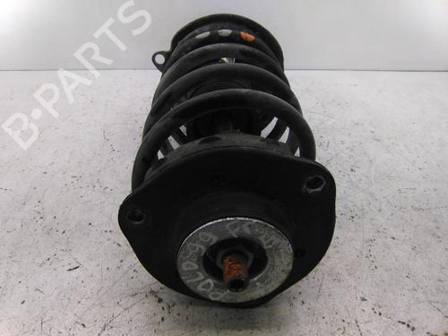 Used Right front shock absorber VW POLO III CLASSIC (6V2) 60 1.4 (60 hp) 19820119