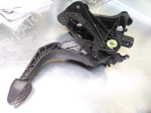 Used Clutch pedal VW GOLF VII (5G1, BQ1, BE1, BE2) 1.6 TDI (105 hp) 19851959