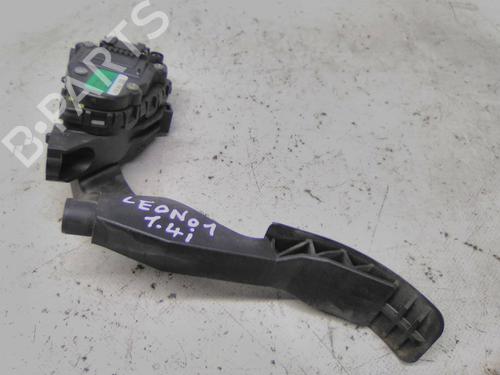 Used Pedal SEAT LEON (1M1) 1.4 16V (75 hp) 19864118