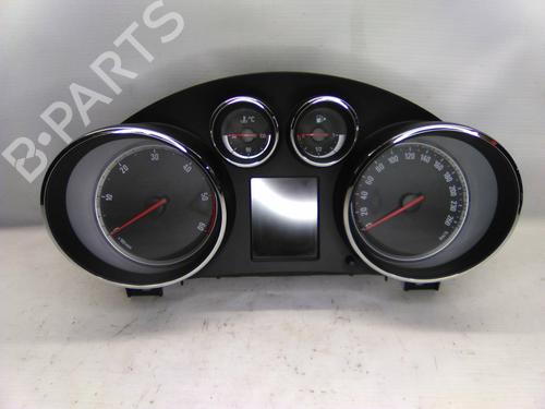 Used Instrument cluster OPEL INSIGNIA A Sports Tourer (G09) 2.0 CDTI (35) (131 hp) 19816767