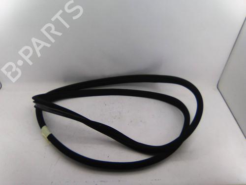 Used Rubber door seal MERCEDES-BENZ C-CLASS (W204) C 220 CDI (204.002) (163 hp) 21821428