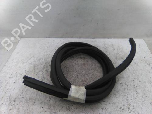 Used Rubber door seal SUBARU XV (_GP_) 2.0 D AWD (GPD) (147 hp) 19859023