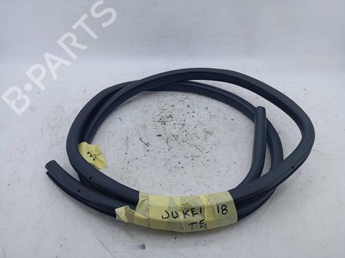 Used Rubber door seal NISSAN JUKE (F15) 1.5 dCi (110 hp) 19842490