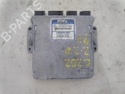 Used Engine control unit (ECU) MERCEDES-BENZ C-CLASS (W202) C 220 D (202.121) (95 hp) 19843437