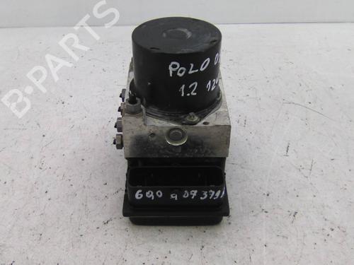 Used ABS pump VW POLO (9N_, 9A_) 1.2 12V (64 hp) 19830297
