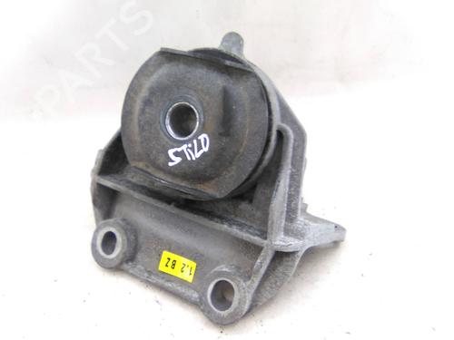 Used Engine mount FIAT STILO (192_) 1.2 16V (192_XA1B) (80 hp) 29480342