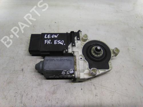 Lève-vitre avant gauche SEAT LEON (1M1) 1.4 16V (75 hp) 19818338