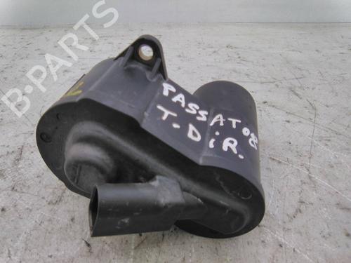 Used Electric handbrake Electric handbrake VW PASSAT B6 (3C2) 1.9 TDI (105 hp) 19814003 19814003