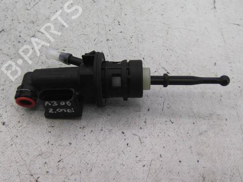 Used Clutch pedal AUDI A3 (8P1) 2.0 TDI 16V (140 hp) 19872617