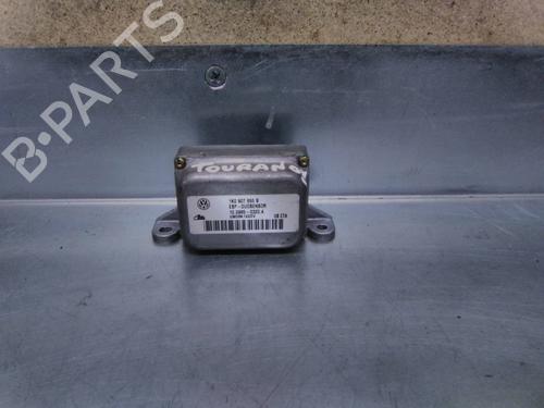 Used Electronic module VW TOURAN (1T1, 1T2) 1.9 TDI (100 hp) 19858626