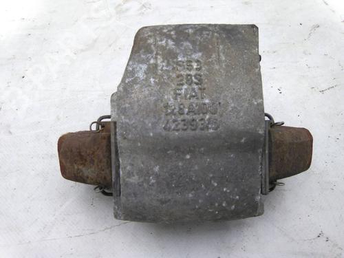 Used Left front brake caliper FIAT 128 Familiare (128_) 1.1 (AF) (55 hp) 19822040
