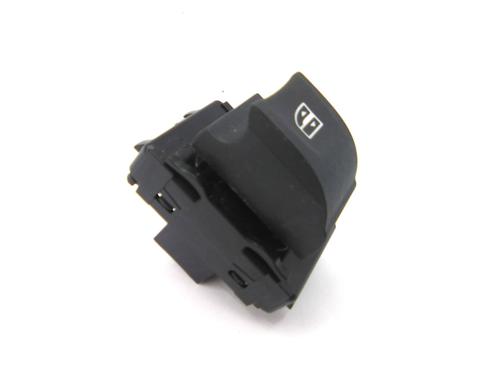 Used Switch RENAULT MEGANE IV Grandtour (K9A/M/N_) 1.5 dCi 110 (110 hp) 19839115