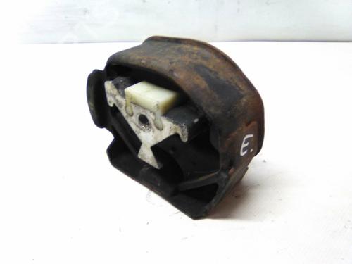 Used Engine mount MERCEDES-BENZ VITO Bus (W638) 110 TD 2.3 (638.174) (98 hp) 19866649