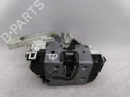 Rear right lock MERCEDES-BENZ C-CLASS (W204) C 220 CDI (204.002) A2047300435