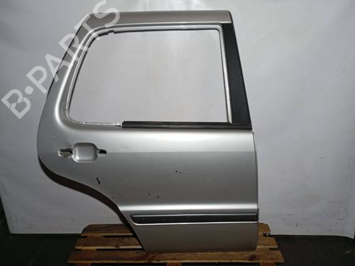 Używane Drzwi tylne prawe MERCEDES-BENZ M-CLASS (W163) ML 320 (163.154) (218 hp) 22960445