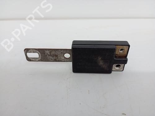 Used Electronic module MERCEDES-BENZ E-CLASS (W210) E 200 (210.035) (136 hp) 32787689