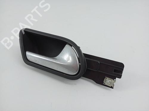 Maneta interior delantera derecha VW GOLF V (1K1) 2.0 TDI (136 hp) 31335879
