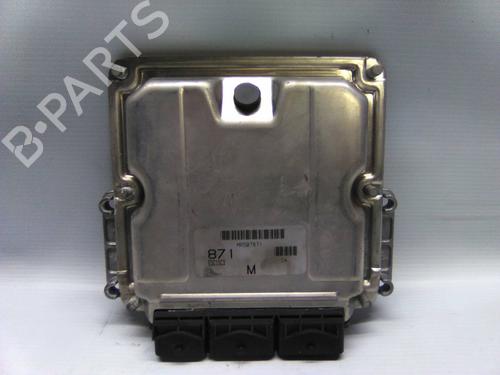 Used Engine control unit (ECU) MITSUBISHI CARISMA Saloon (DA_) 1.9 DI-D (DA5A) (115 hp) 19846037