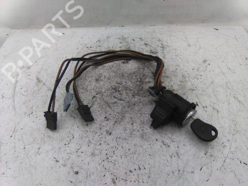 Used Ignition barrel CITROËN XSARA (N1) 1.4 i (75 hp) 19828567