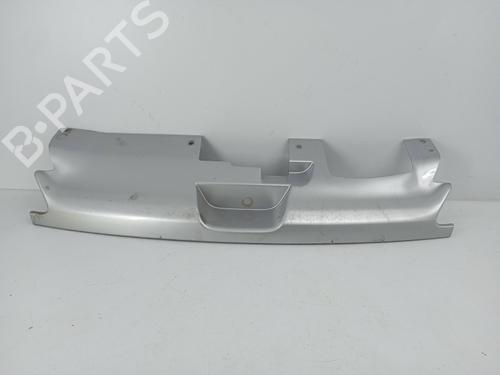 Used Grille PEUGEOT 306 Hatchback (7A, 7C, N3, N5) 1.4 (75 hp) 31667947