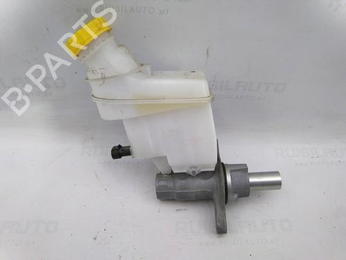 Used Brake master cylinder FIAT 500X (334_) 1.6 D Multijet (334AXA1B, 334AXA11) (120 hp) 19825074
