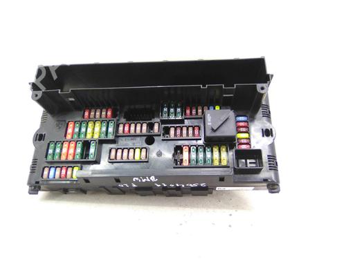 Used Fuse box BMW 5 (F10) 520 d (200 hp) 30299517