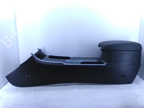 Console central MAZDA 6 Saloon (GG) 2.0 DI (GG14) (143 hp) 19816359