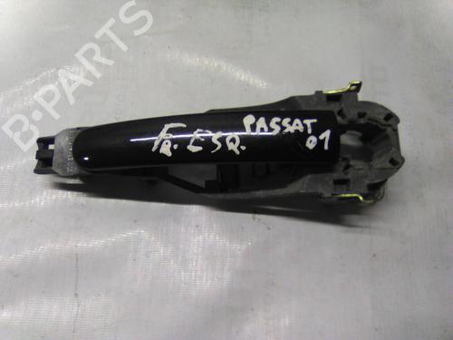 Used Front left exterior door handle VW PASSAT B5 (3B2) 1.9 TDI (110 hp) 19833892